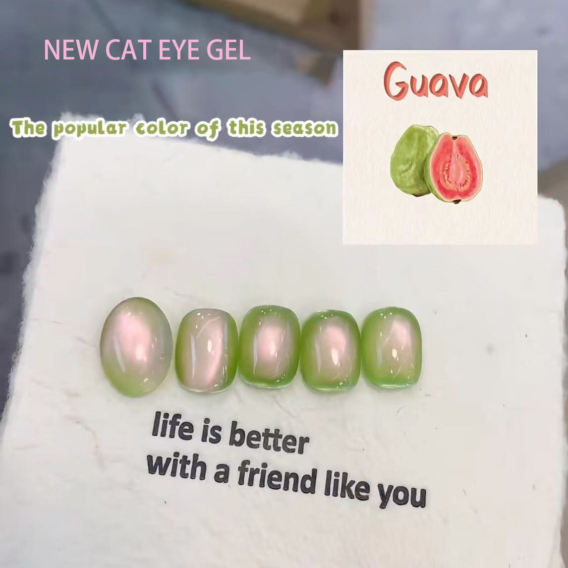 Guava-inspirert katt eye gel polsk tar sentrum på neglemote