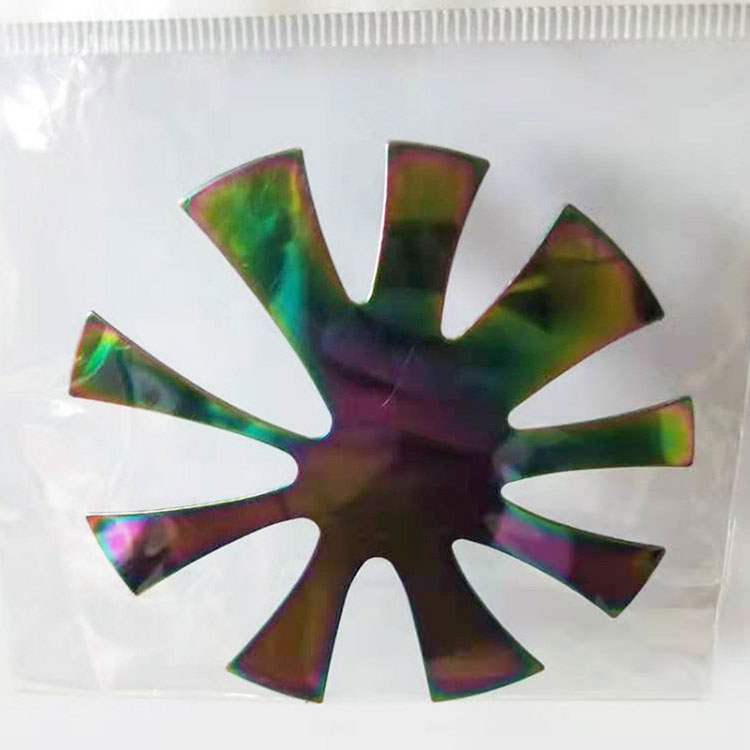Neglemanikyr kantklipper